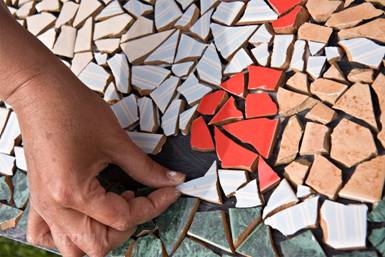 Делаем панно из мозаики на улице своими руками — технология укладки