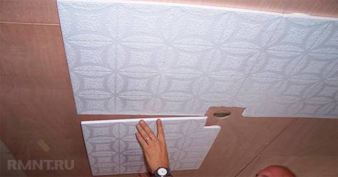Потолочная плитка из пенопласта: плюсы и минусы